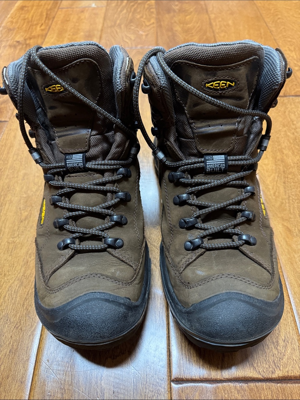 KEEN Durand II Mid Waterproof Hiking Boots for Men - Cascade Brown/Gargoyle - 11
